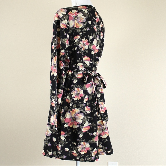 SOLD Forever 21 Black Floral Faux Wrap Dress - Picture 4 of 6